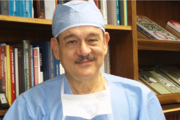 Dr. Eduardo Santiago Delpín