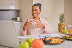 Patient working on diet plan with their dietitian (online).