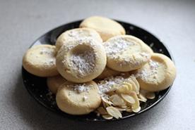 Chinese Almond Cookies