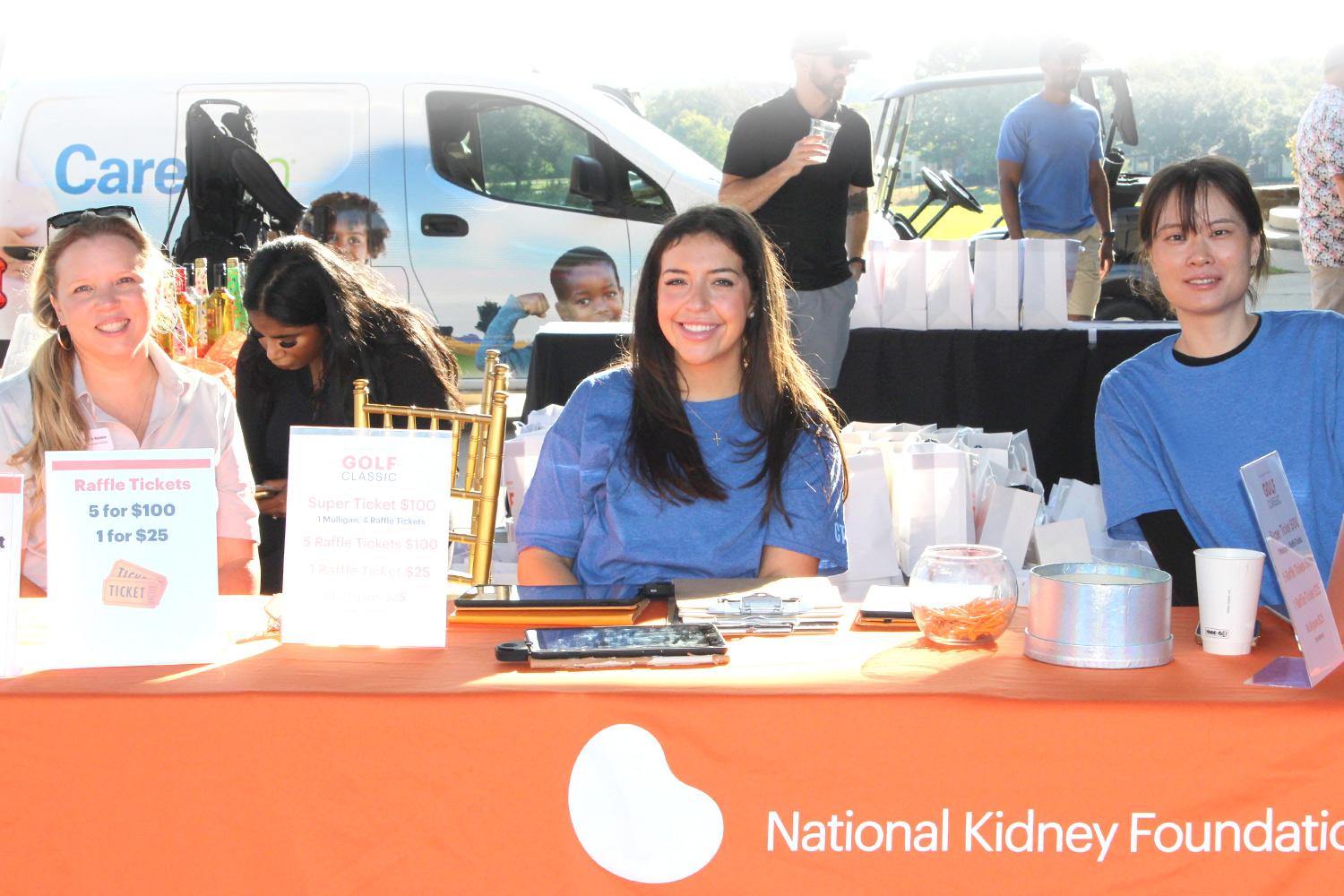 Volunteers at a NKF Golf event